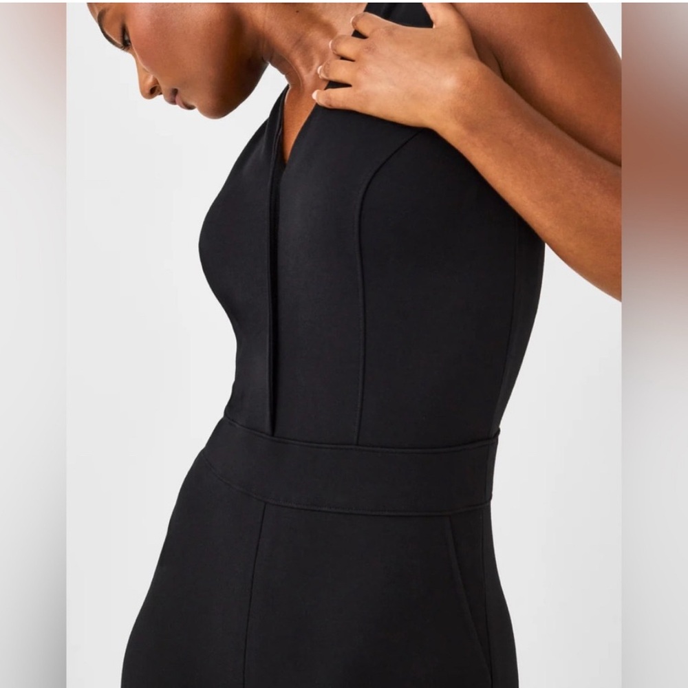 SPANX The Perfect Jumpsuit Sleeveless Back Zip Bootcut Classic Black  L NWT - Picture 8 of 16